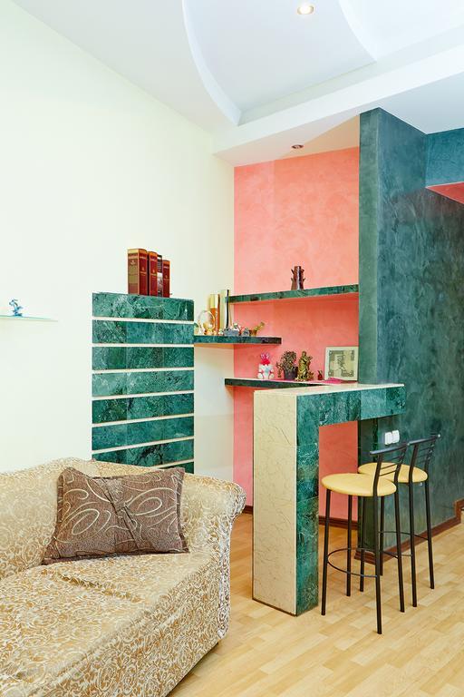 Apartment Deribasovskaya With Jacuzzi โอเดสซา ภายนอก รูปภาพ